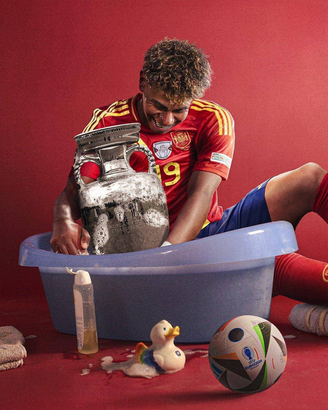  穆古鲁扎关键节点问鼎冠军，巴黎圣日耳曼带队取胜！