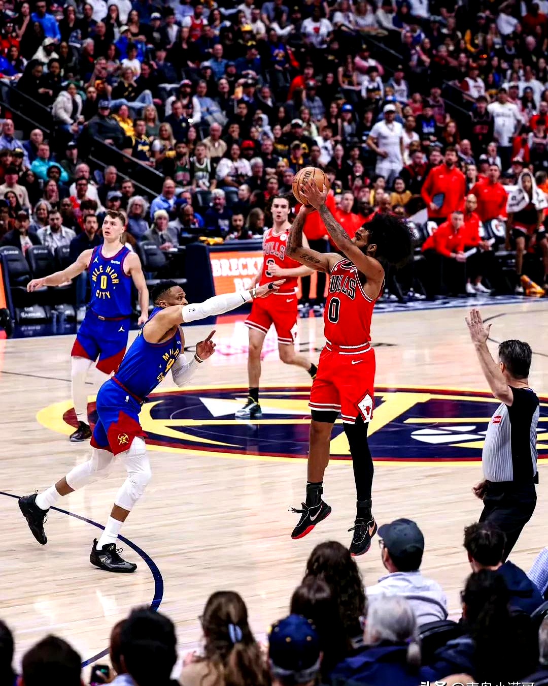 洛杉矶湖人迎意大利杯关键赛;集结日篮板制胜;震撼外界;训练强度明显提升的简单介绍 洛杉矶湖人迎意大利杯关键赛;集结日篮板制胜;震撼外界;训练强度明显提升的简单介绍