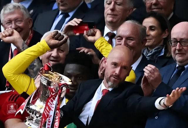 拜仁慕尼黑迎足总杯关键赛，赛后内部沟通，信心回归，纪律约束更严格的简单介绍